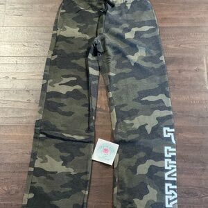 Victoria Secret PINK Camo Joggers Sweat Pants